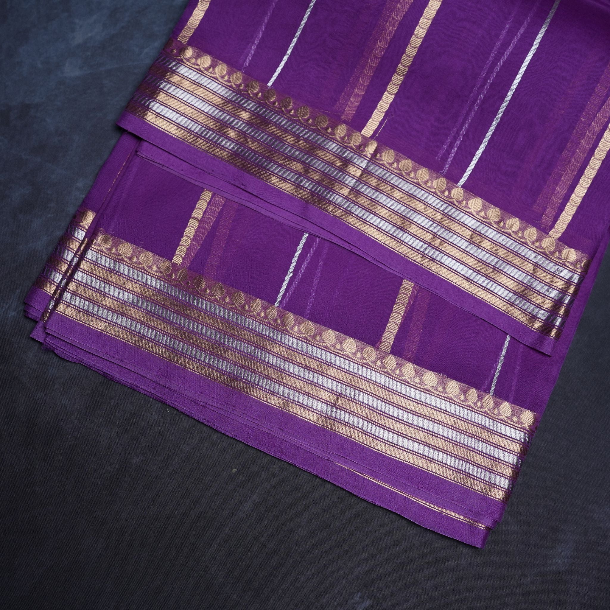 Pure Kora Banarasi Handloom Saree Golden & Silver Zari Weaving With Blouse