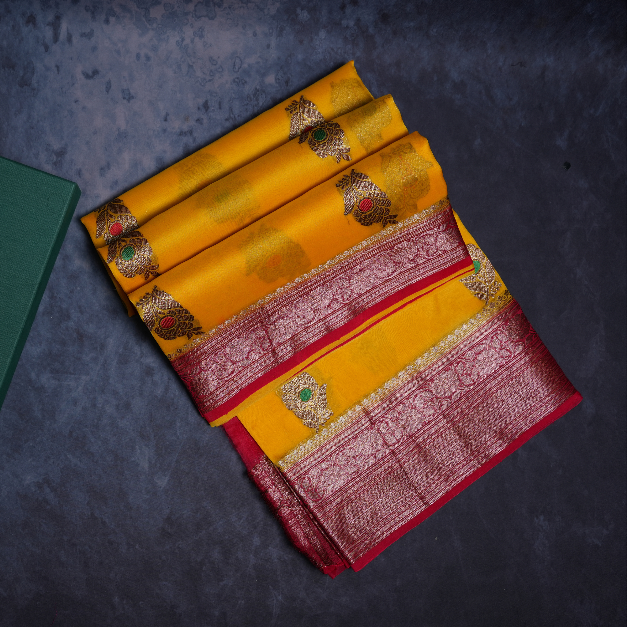 Kora Antique Banarasi Antique Meenakari Weaving With Blouse