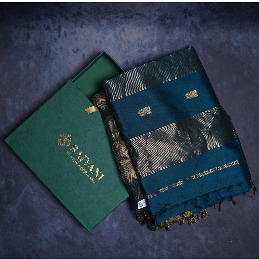 Maheshwari Jari Lehar v Border Lotus Buta Body Silk by Cotton Saree with Blouse 