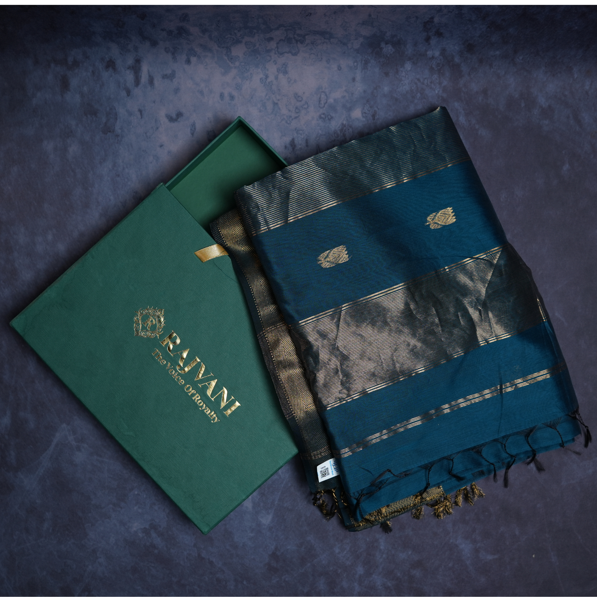 Maheshwari Jari Lehar v Border Lotus Buta Body Silk by Cotton Saree with Blouse 