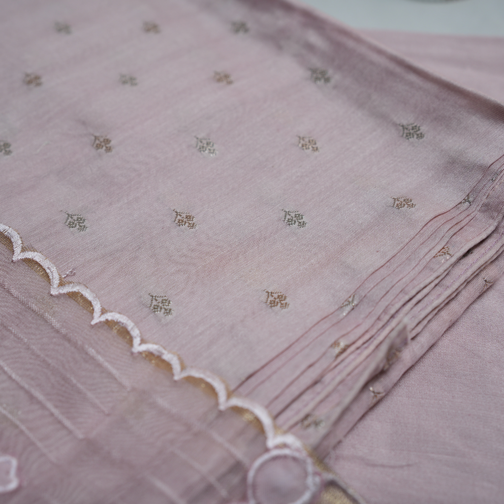 Rajvani Premium Chanderi Silk 3-Piece Suit Set with Organza Dupatta & Appliqué Work – Pastel Blush Pink