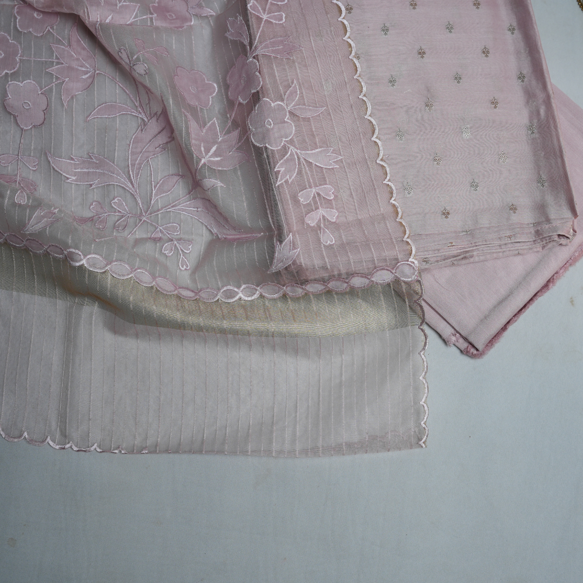 Rajvani Premium Chanderi Silk 3-Piece Suit Set with Organza Dupatta & Appliqué Work – Pastel Blush Pink